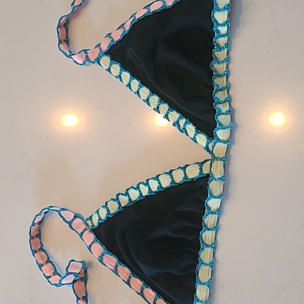 Xhileration swim top. Medium